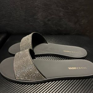 Fashion Nova shimmer slides black